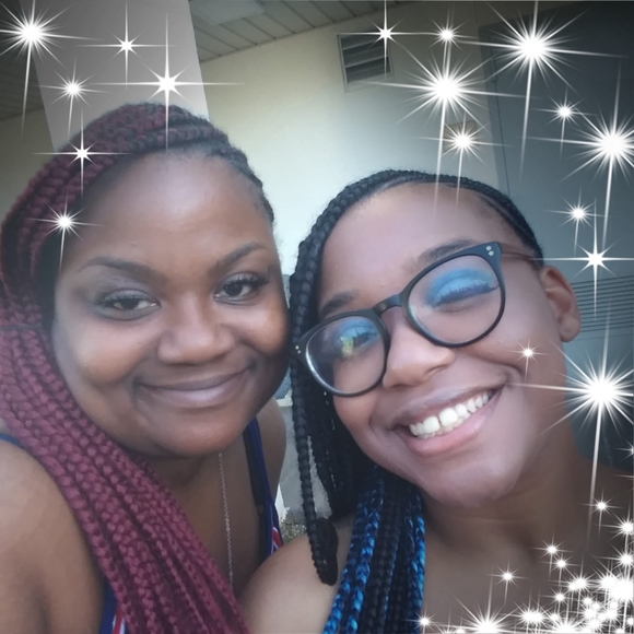 Meet your Posher, Crystal - Picture 1 of 1